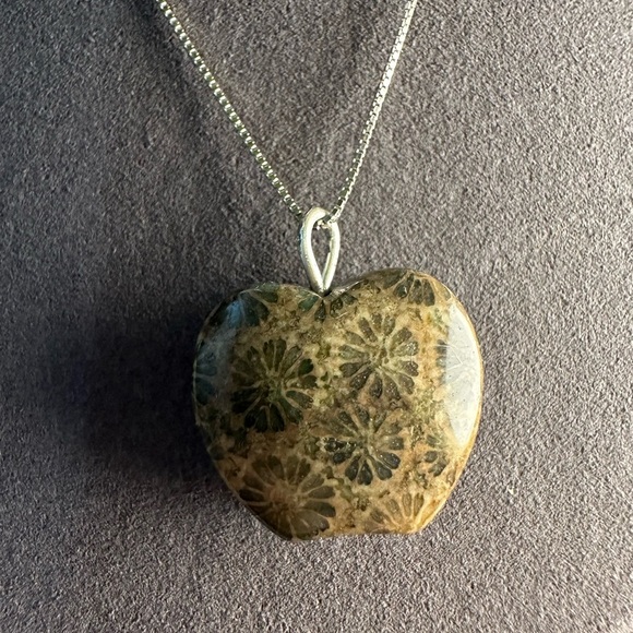 Green Coral Fossil Apple Shaped Pendant Necklace - Picture 9 of 15